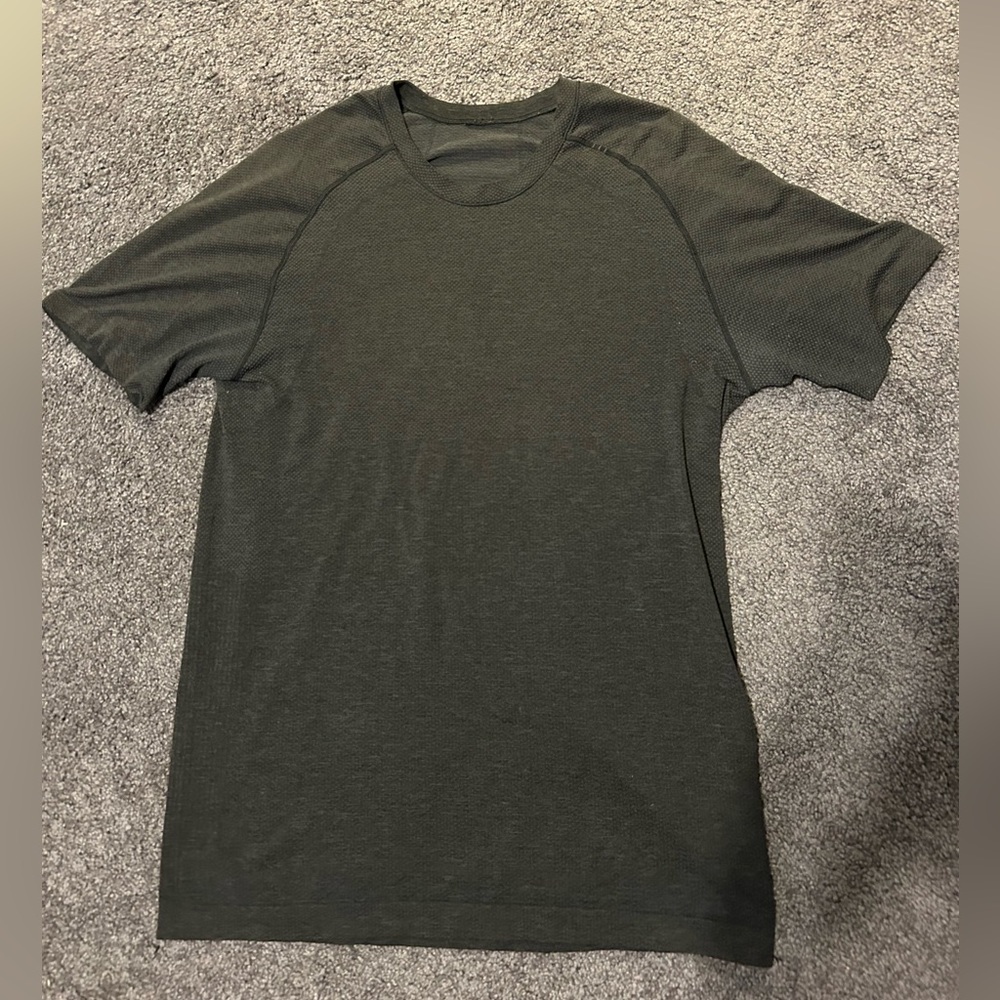 Lululemon metal vent tech 2.0 size S